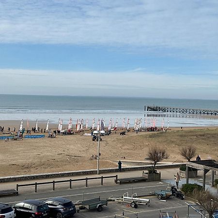 Bord De Mer Vue Panoramique Avec Parking Prive Сен-Жан-де-Мон Екстериор снимка