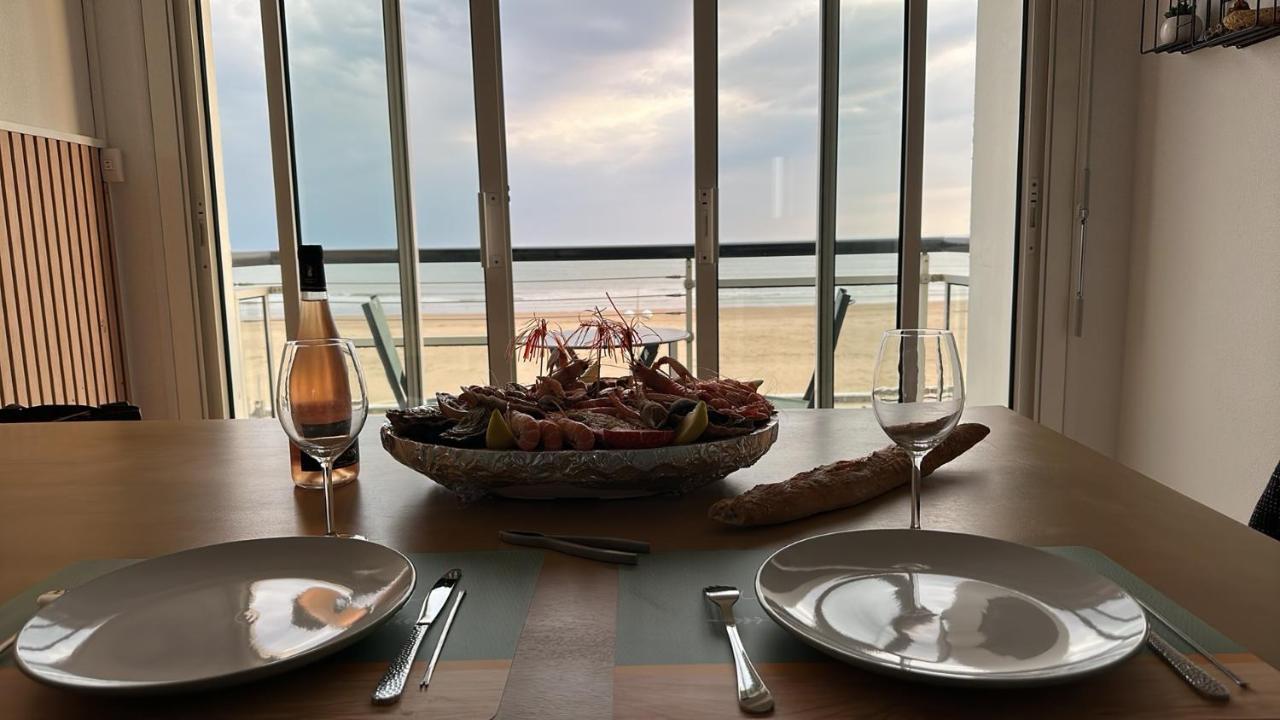 Bord De Mer Vue Panoramique Avec Parking Prive Сен-Жан-де-Мон Екстериор снимка
