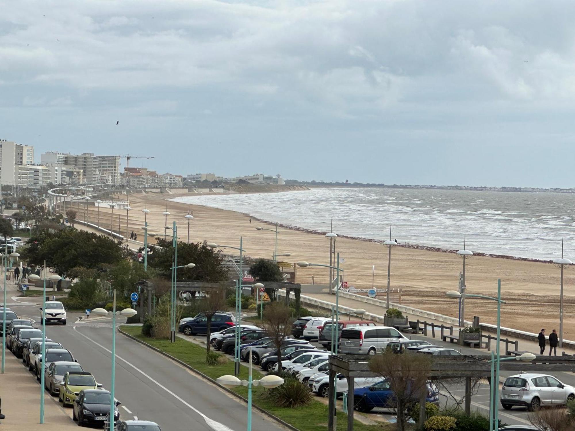 Bord De Mer Vue Panoramique Avec Parking Prive Сен-Жан-де-Мон Екстериор снимка